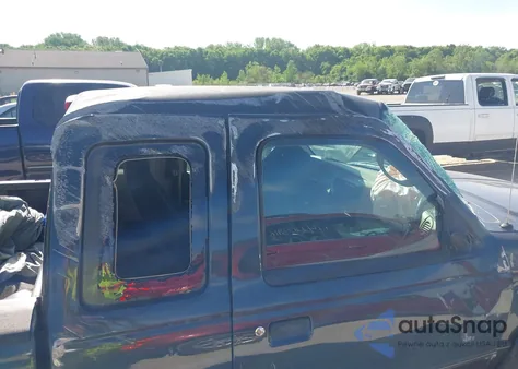 2004 Ford Ranger Edge/Tremor/Xlt from USA, damaged, VIN 1FTZR45E24PA62327